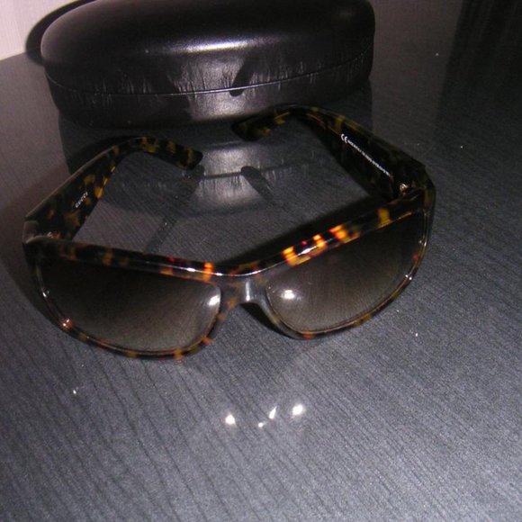 Auth Gucci Tortoise With Case Brown Shell Sunglasses main image 3